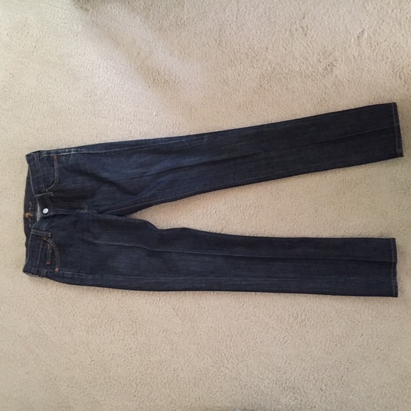 Jeans. Great condition. Barely worn - Picture 2 of 2